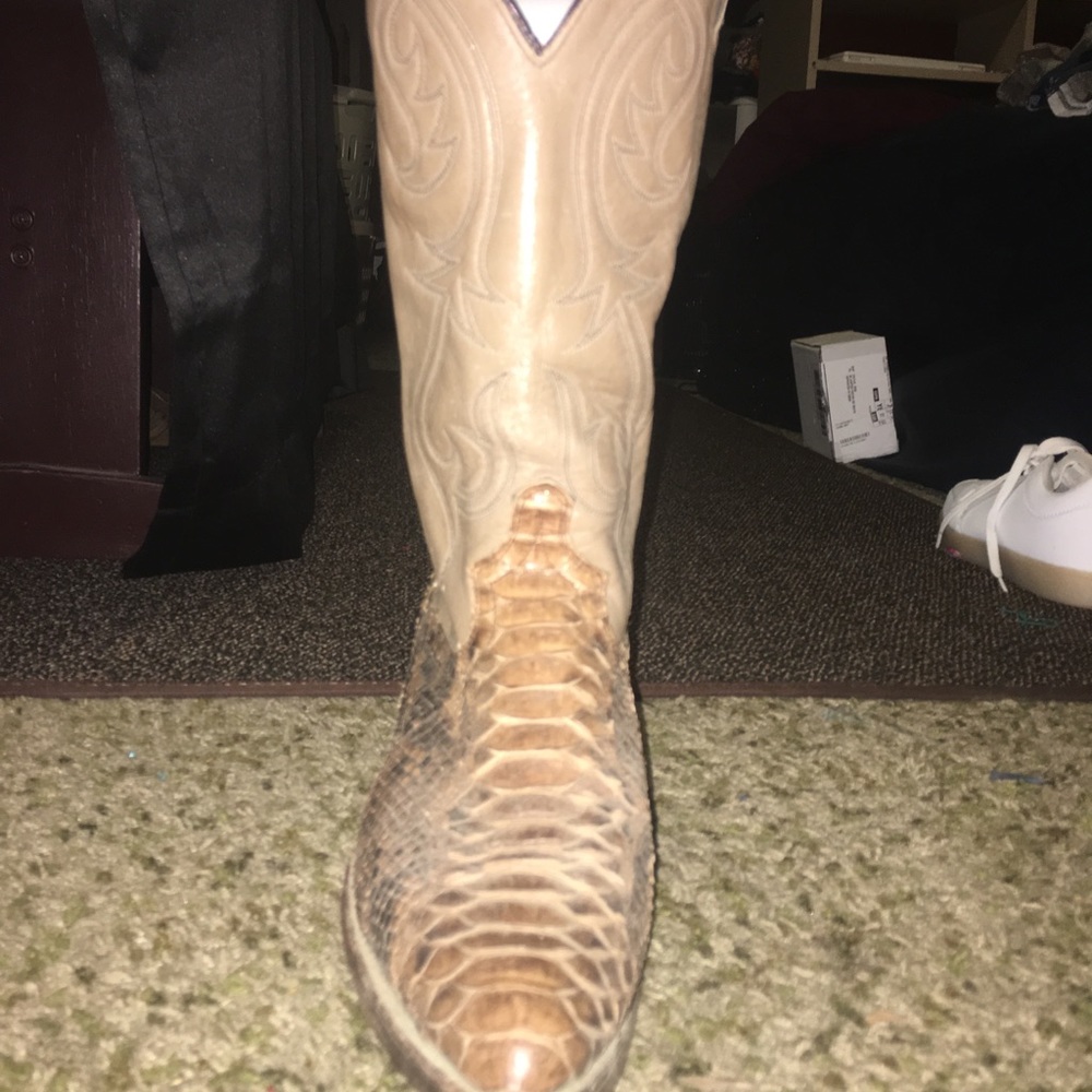 Rattlesnake Snake skin boots Size 9 1/2. - Picture 2 of 5